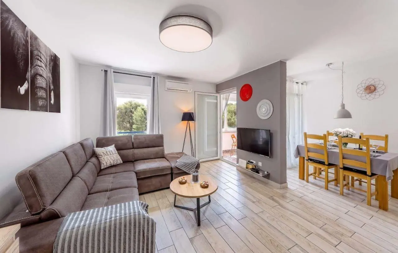 Apartment Rubix PUY