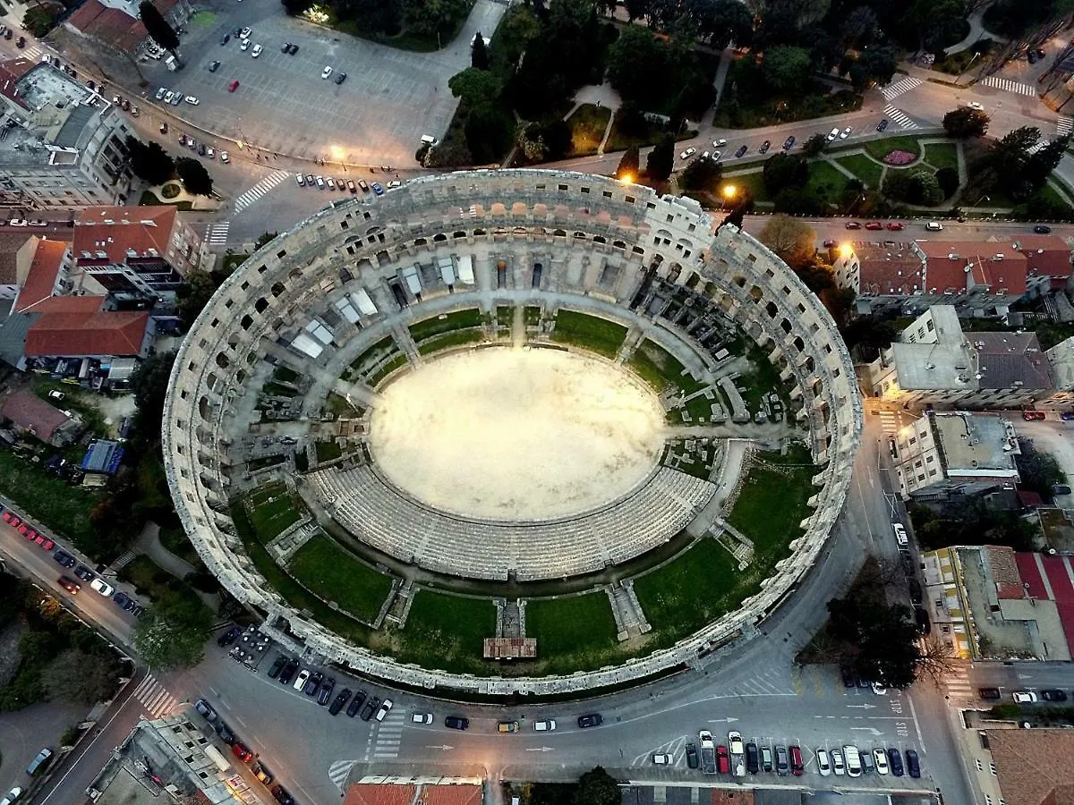 Apartment Rubix Pula